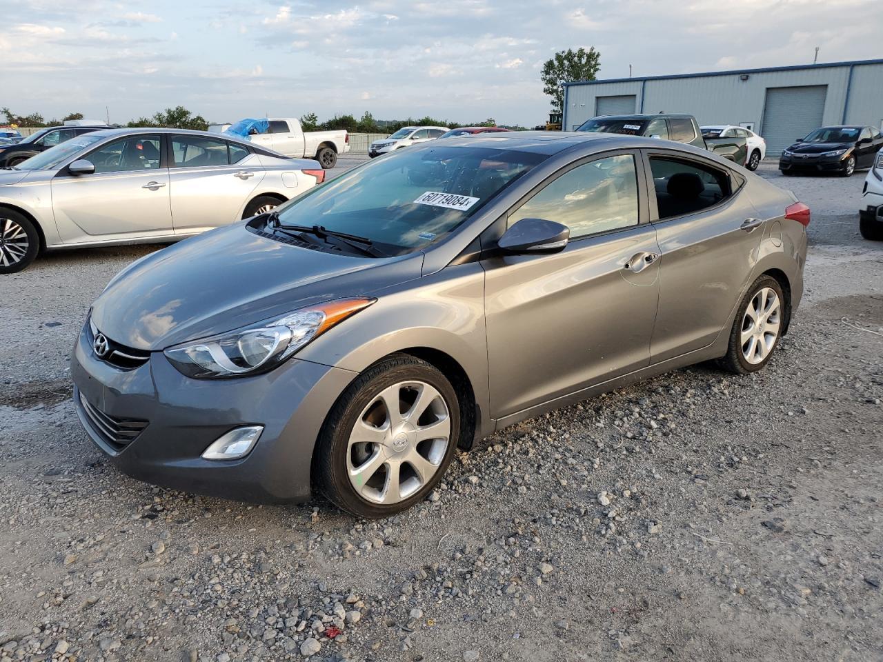 2013 HYUNDAI ELANTRA GL
