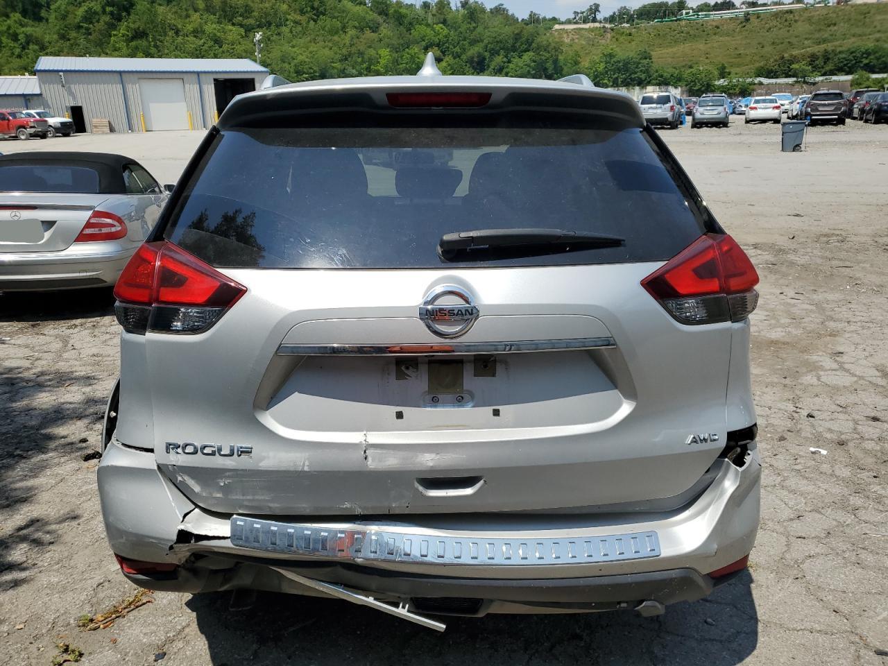 2017 NISSAN ROGUE S - Image 6