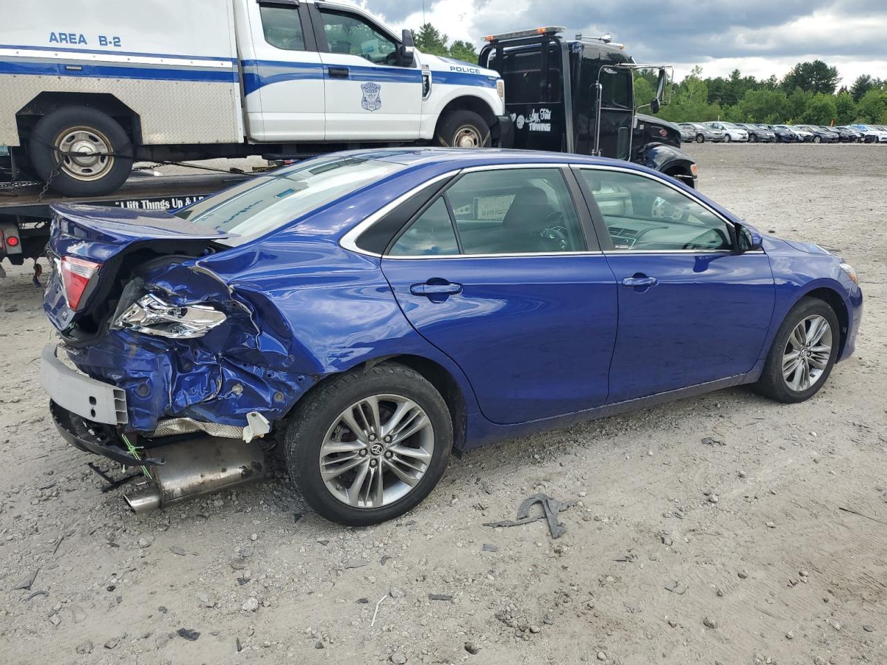 2015 TOYOTA CAMRY LE - Фото 3