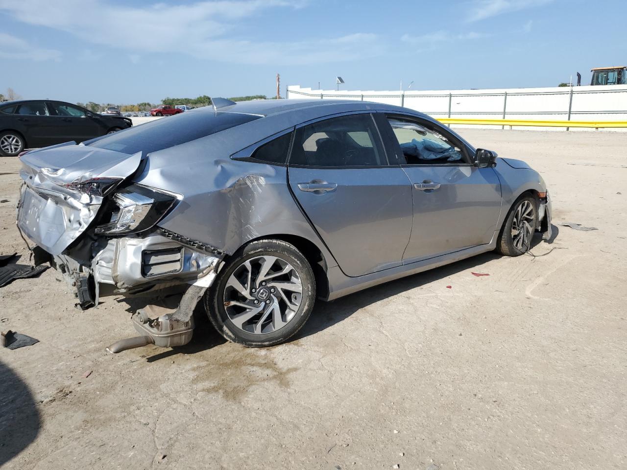 2018 HONDA CIVIC EX - Фото 3