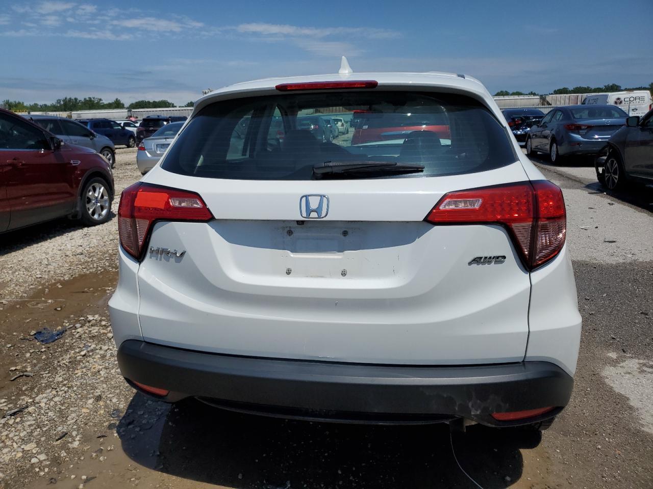 2018 HONDA HR-V LX - Image 6