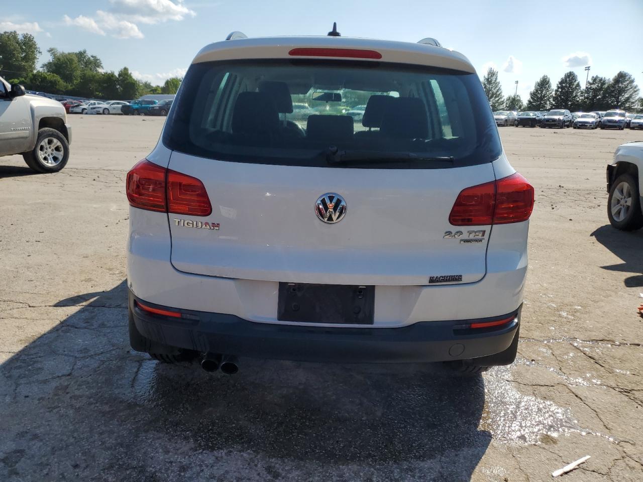 2015 VOLKSWAGEN TIGUAN S - Фото 6