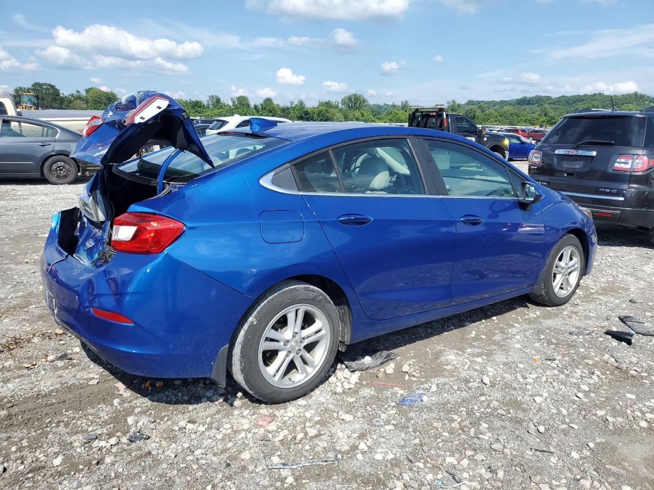 2017 CHEVROLET CRUZE LT - Image 3