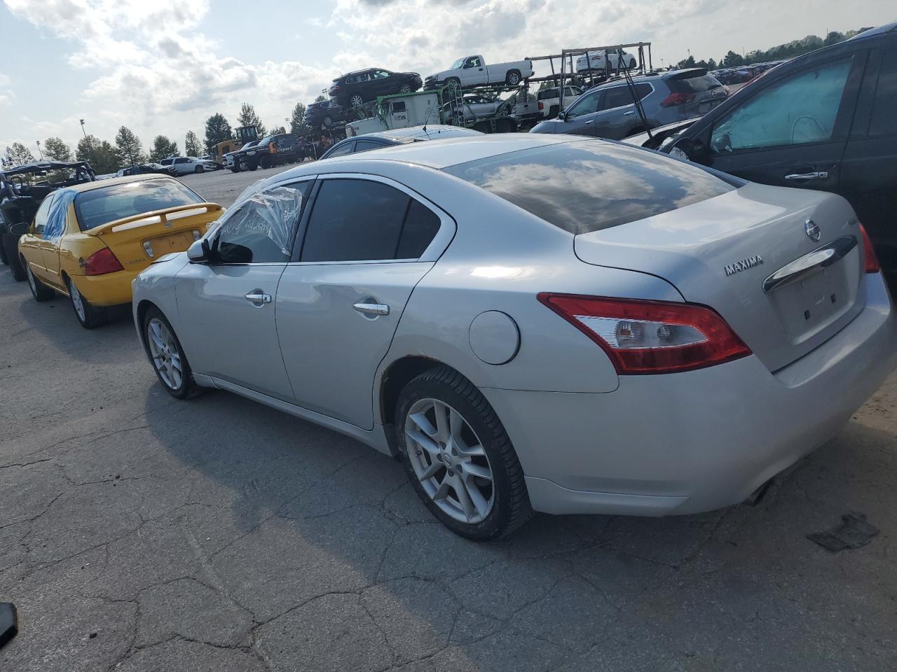2011 NISSAN MAXIMA S - Фото 2