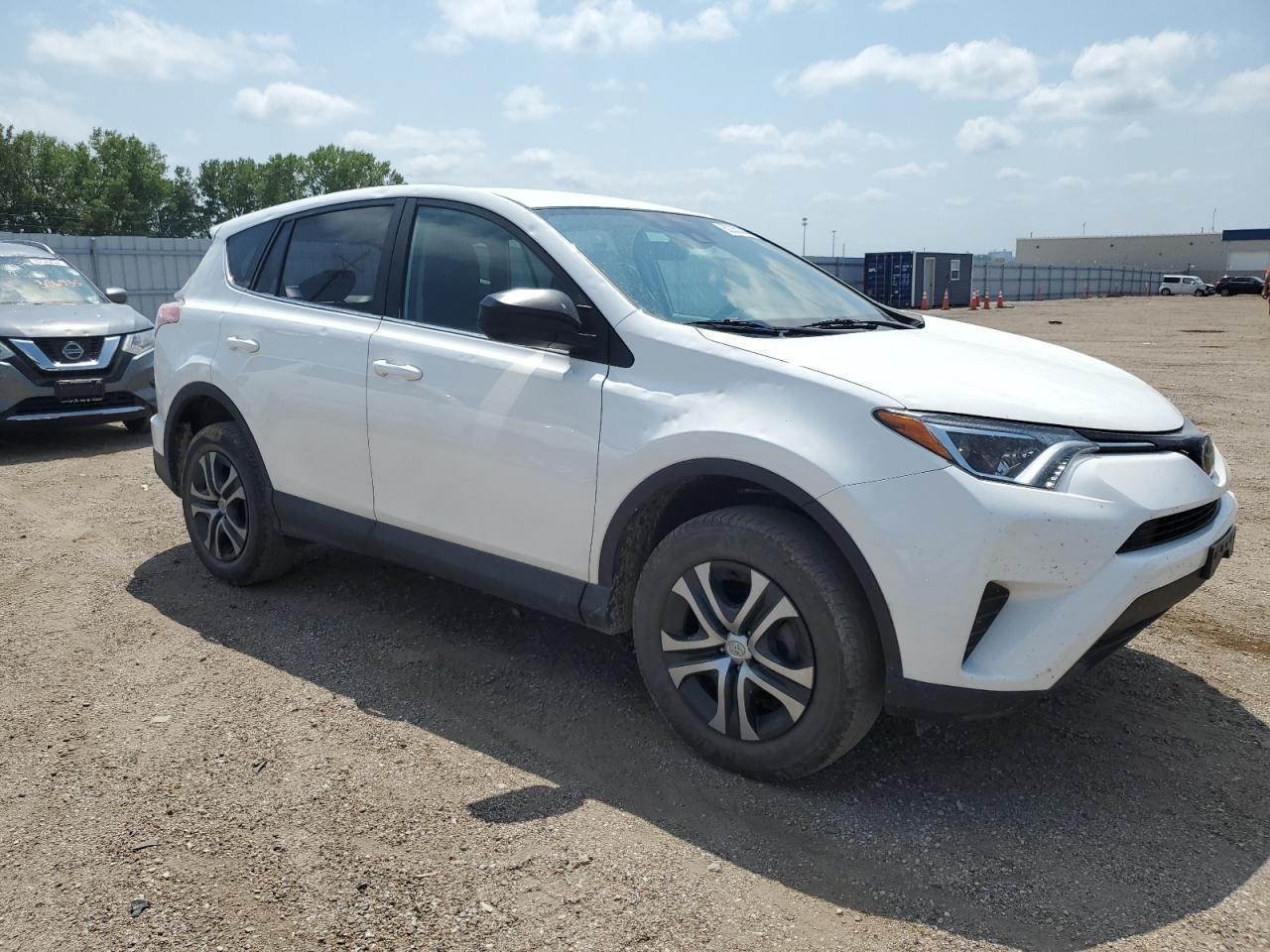 2018 TOYOTA RAV4 LE - Image 4