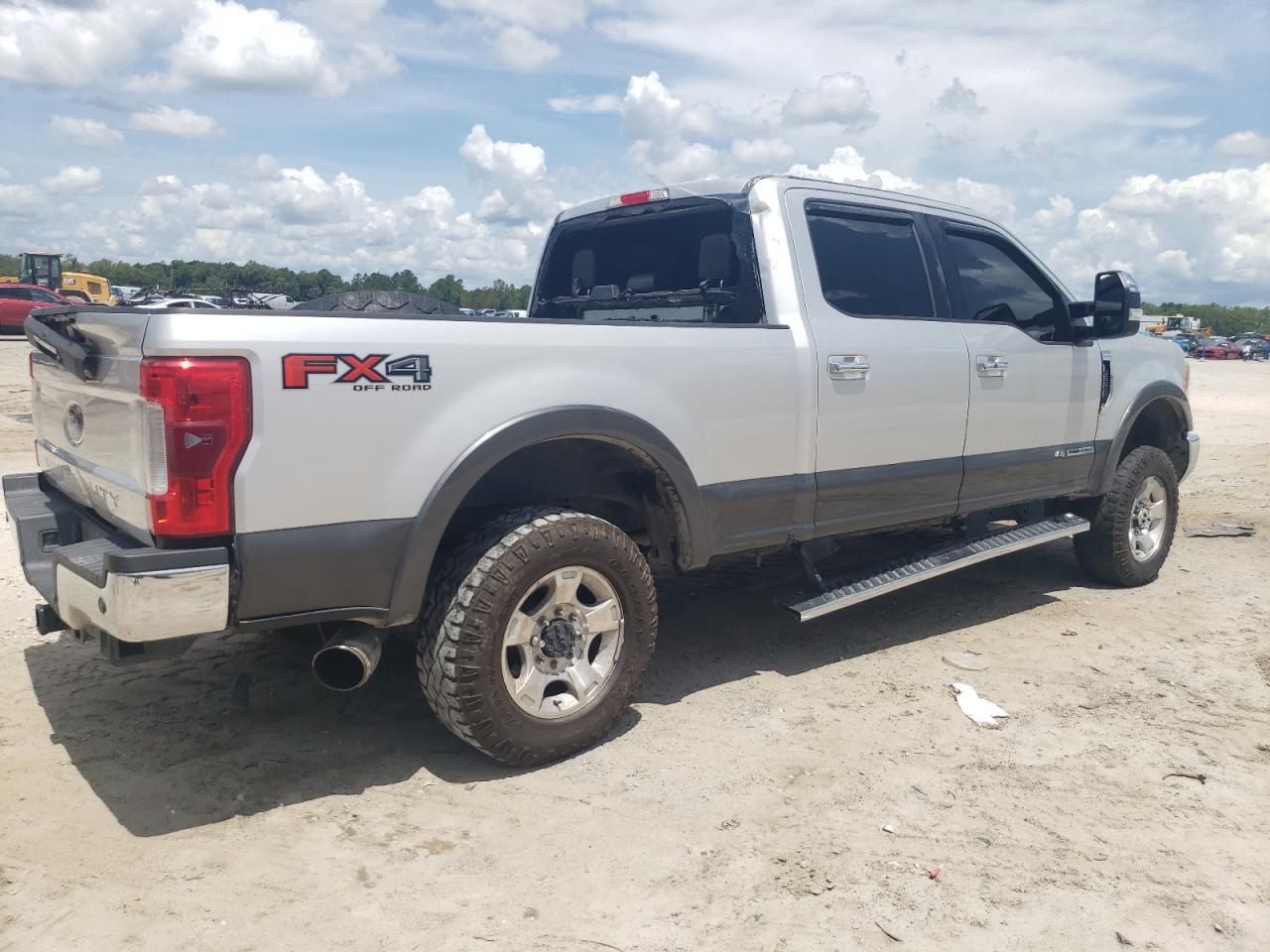 2017 FORD F250 SUPER - Image 3