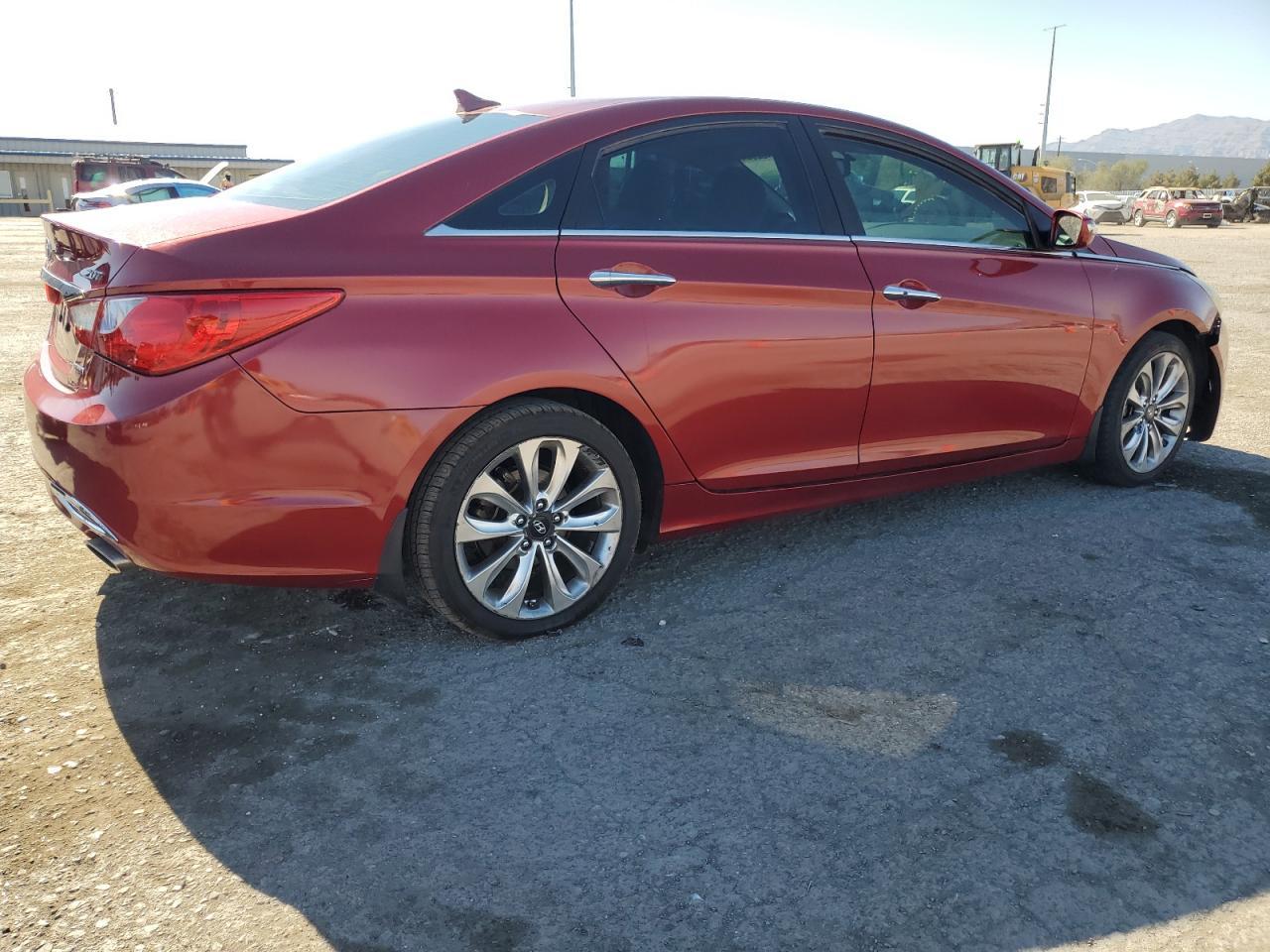 2011 HYUNDAI SONATA SE - Image 3