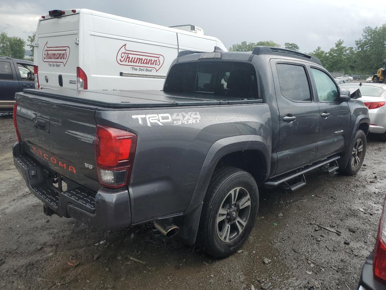 2019 TOYOTA TACOMA DOU - Фото 3