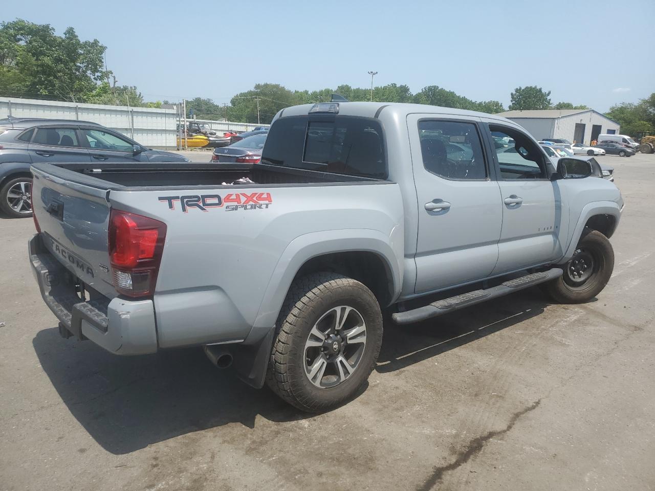 2018 TOYOTA TACOMA DOU - Image 3
