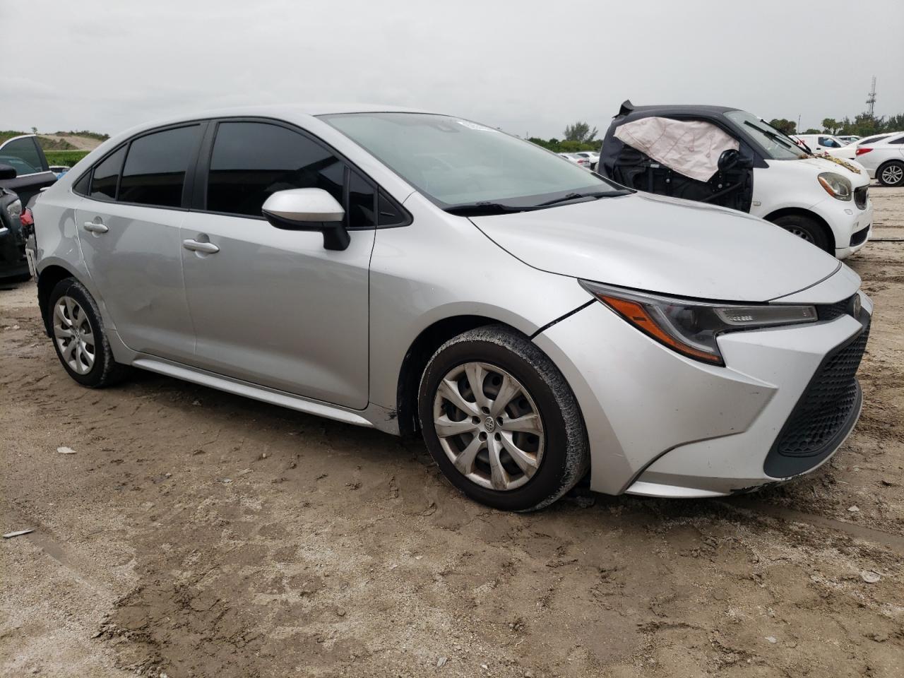 2021 TOYOTA COROLLA LE - Фото 4