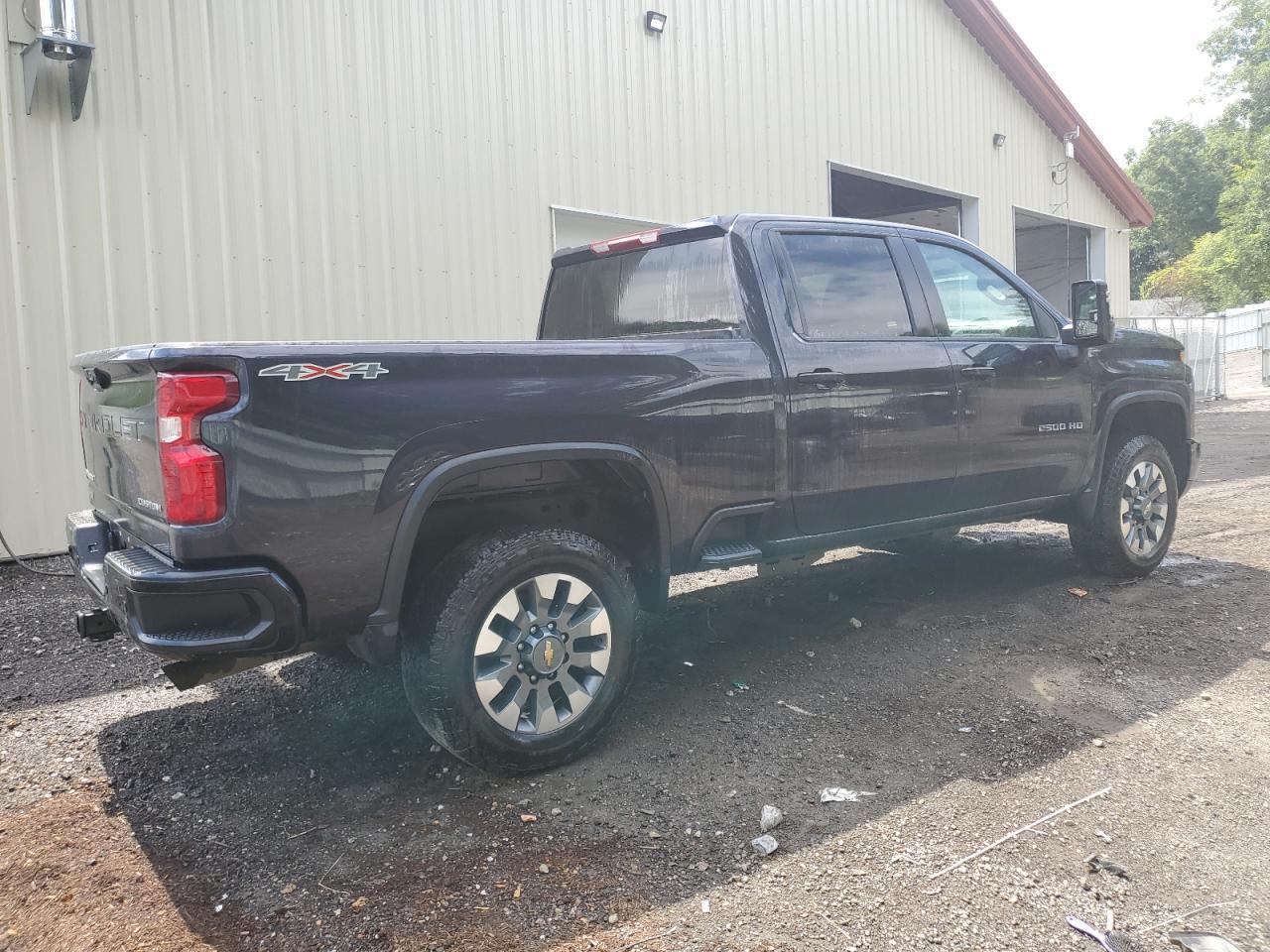 2024 CHEVROLET SILVERADO - Image 3