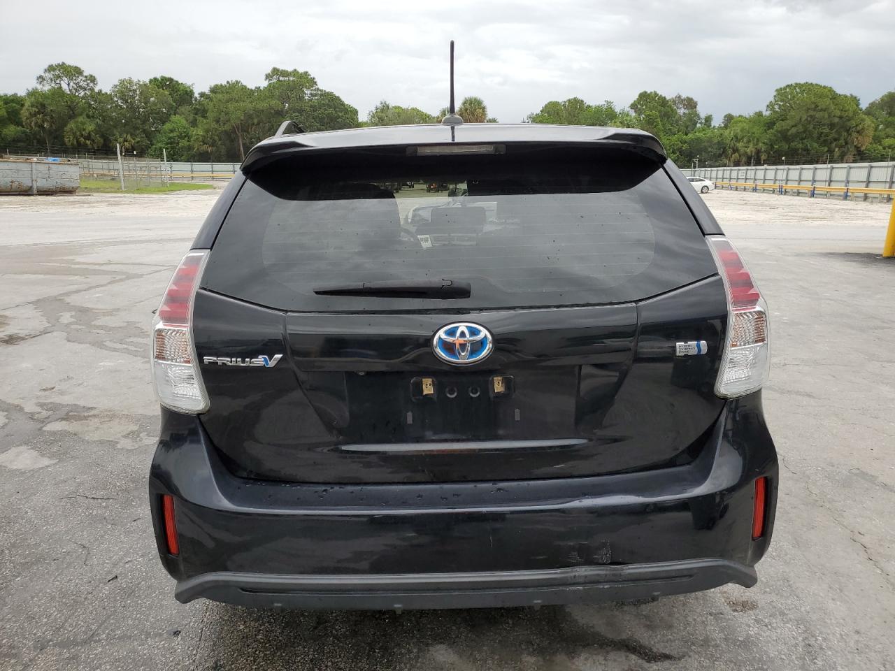 2015 TOYOTA PRIUS V - Фото 6