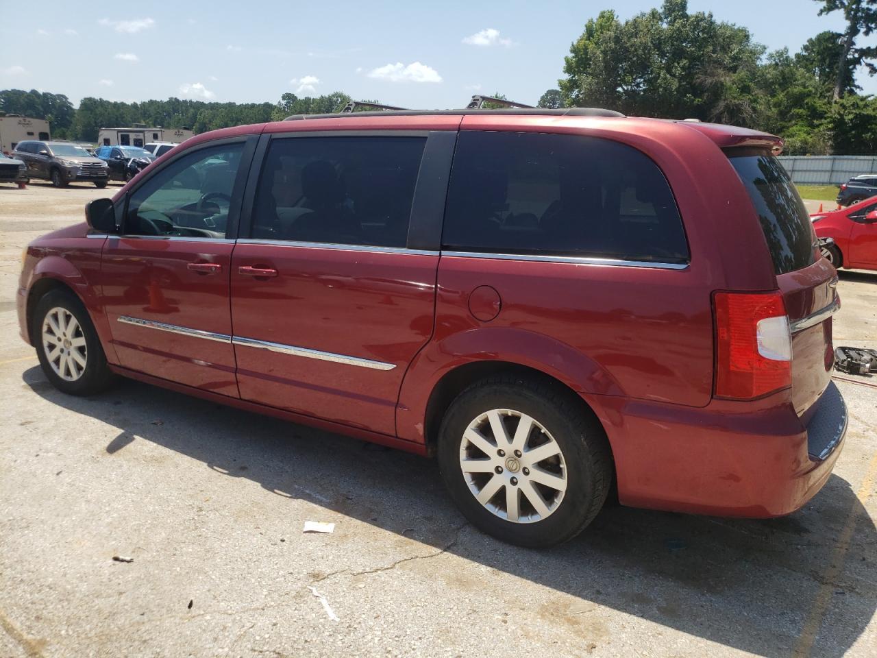 2014 CHRYSLER TOWN & COU - Image 2
