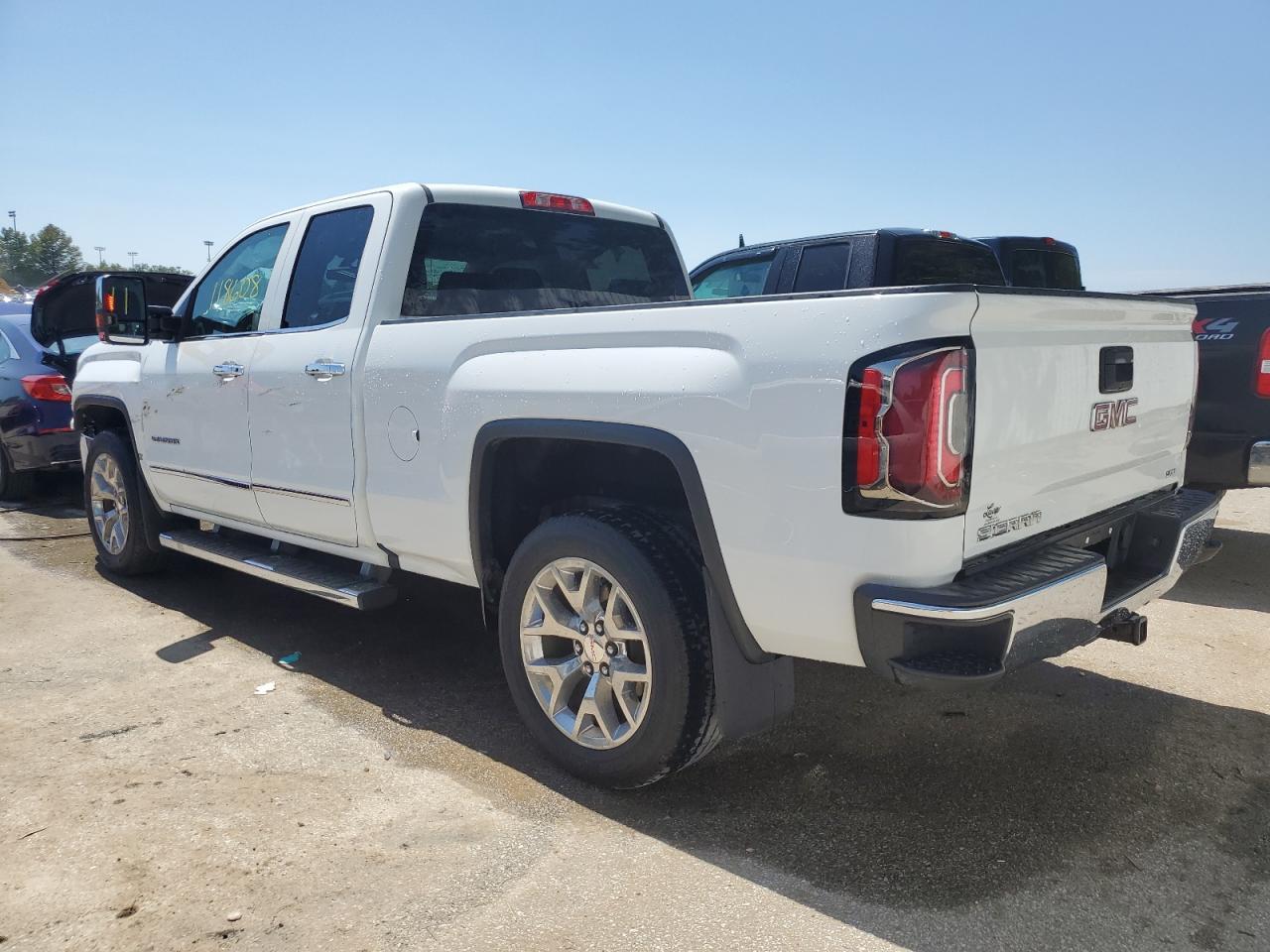 2017 GMC SIERRA K15 - Image 2