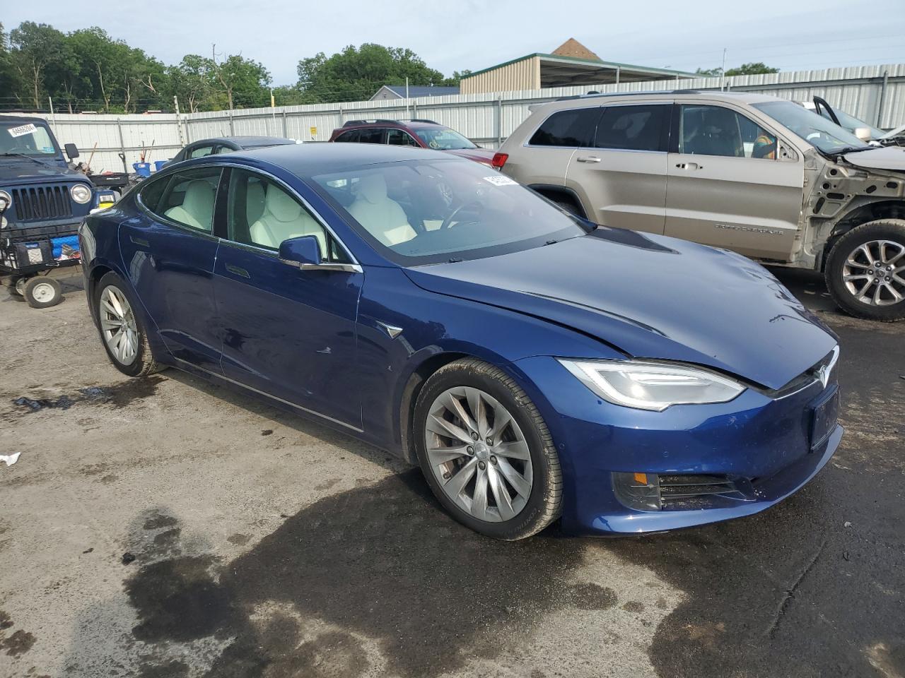 2017 TESLA MODEL S - Фото 4