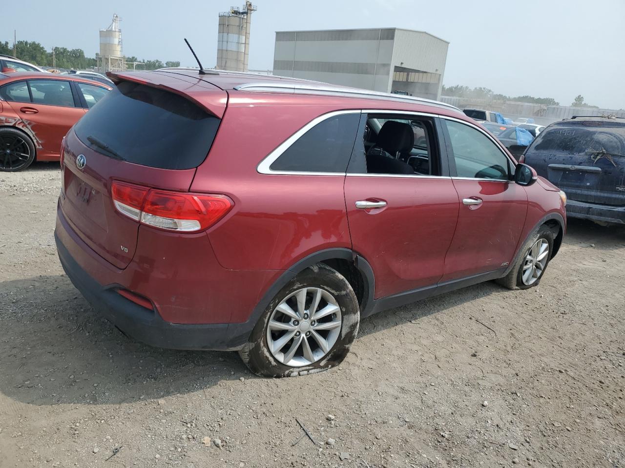 2017 KIA SORENTO LX - Фото 3