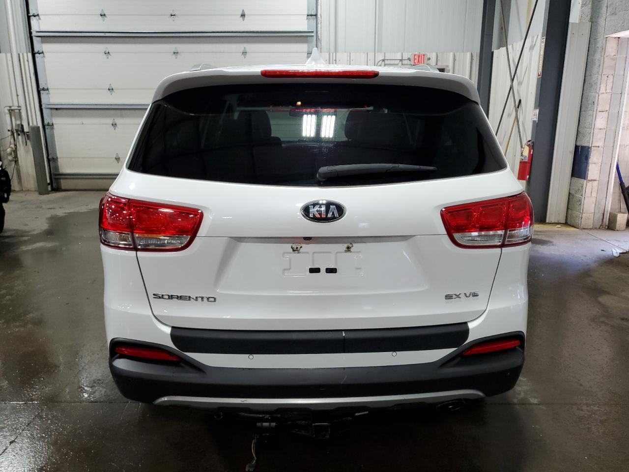 2016 KIA SORENTO EX - Image 6