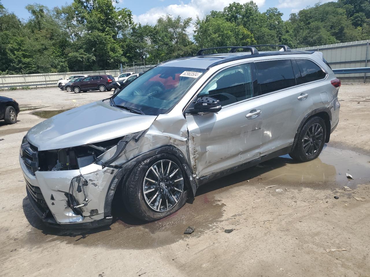 2019 TOYOTA HIGHLANDER
