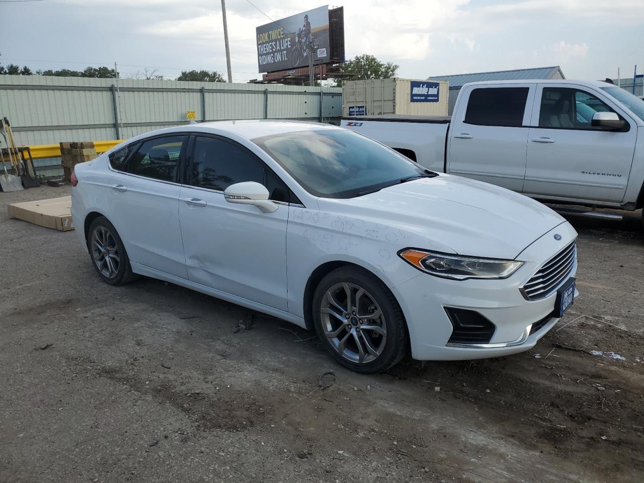 2020 FORD FUSION SEL - Image 4