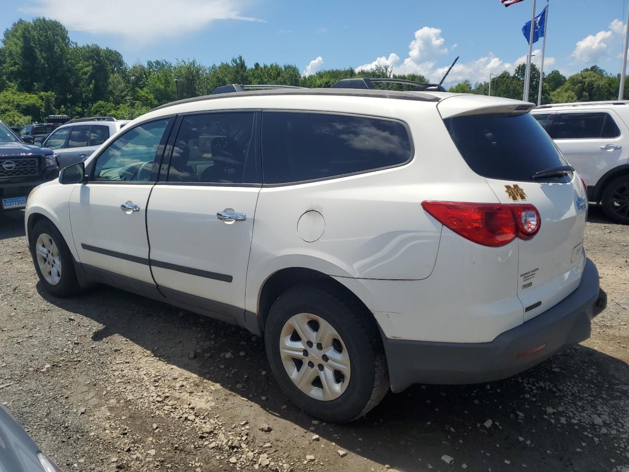 2012 CHEVROLET TRAVERSE L - Фото 2