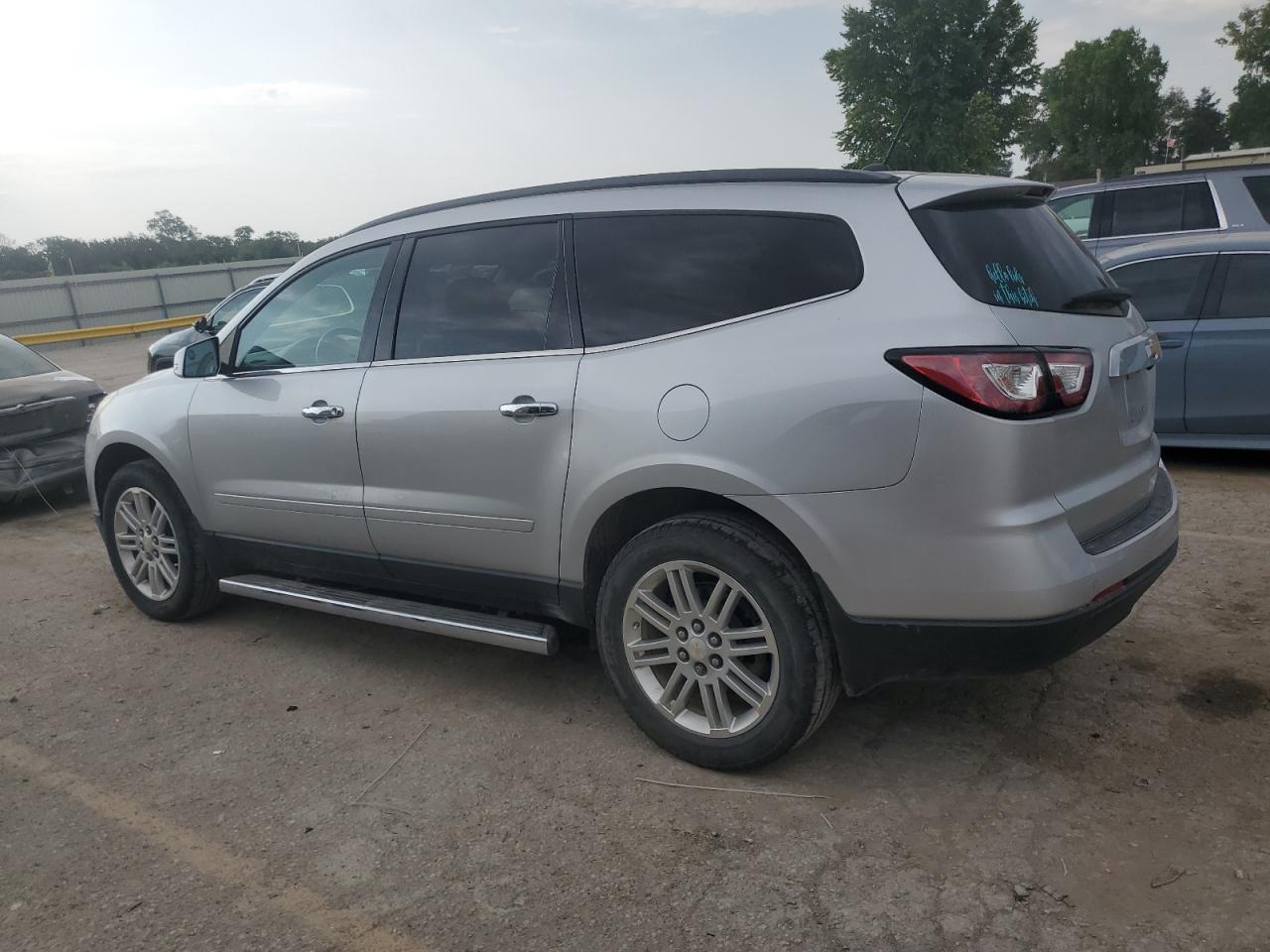 2014 CHEVROLET TRAVERSE L - Image 2