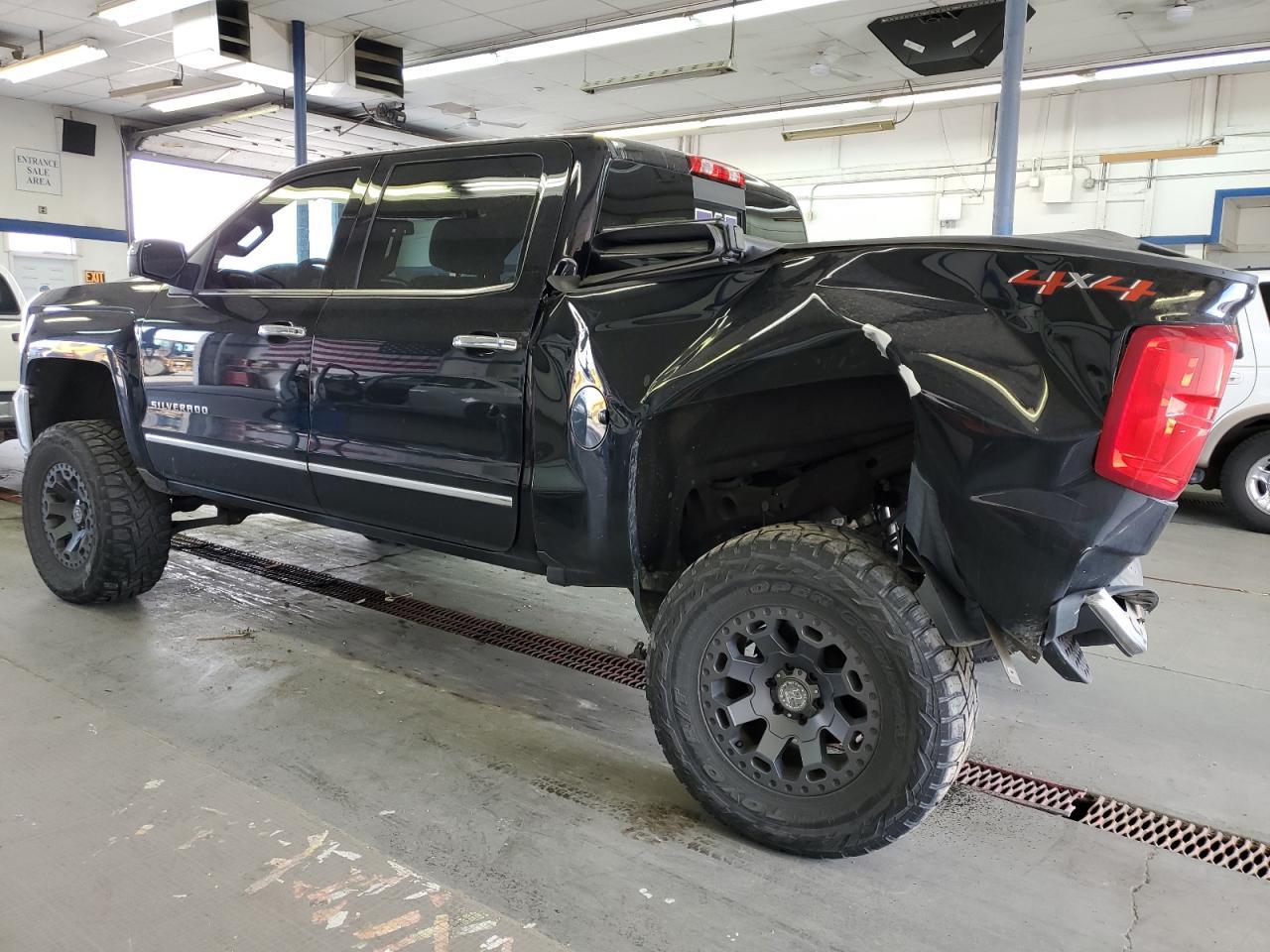 2018 CHEVROLET SILVERADO - Фото 2