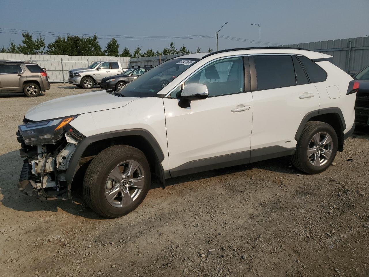 2022 TOYOTA RAV4 XLE