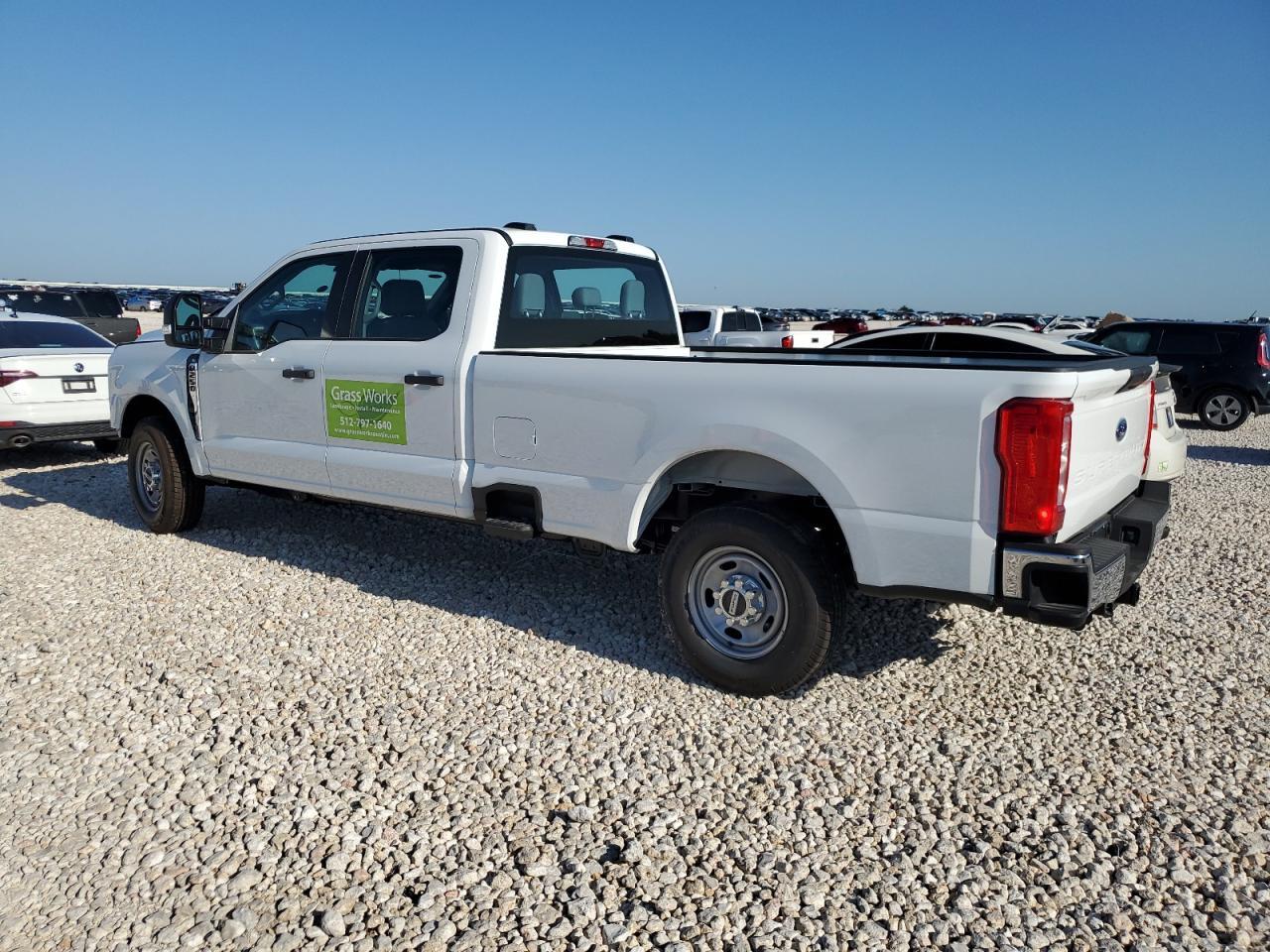 2024 FORD F250 SUPER - Фото 2