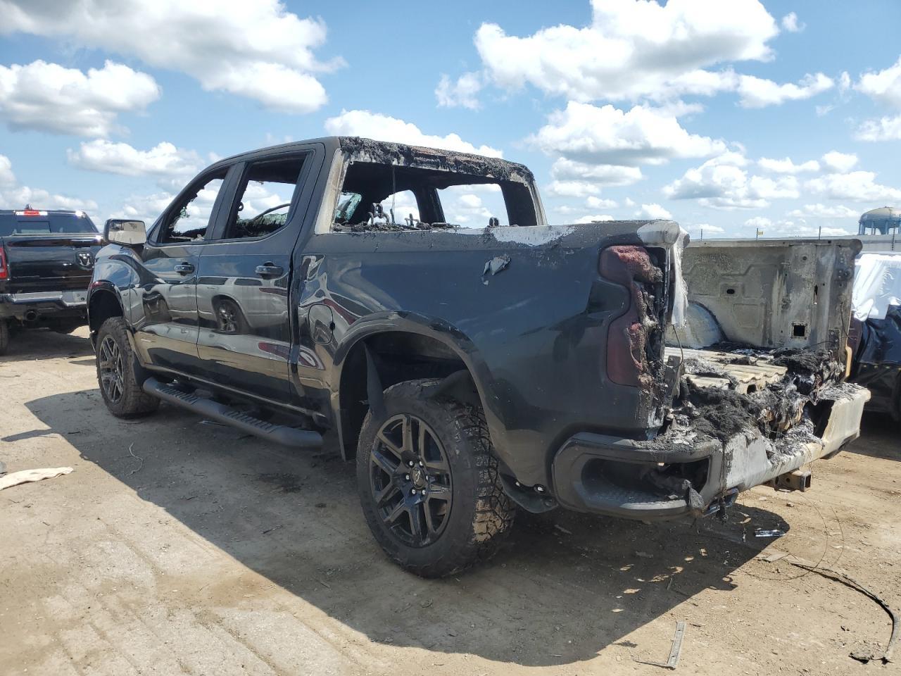 2024 CHEVROLET SILVERADO - Image 2