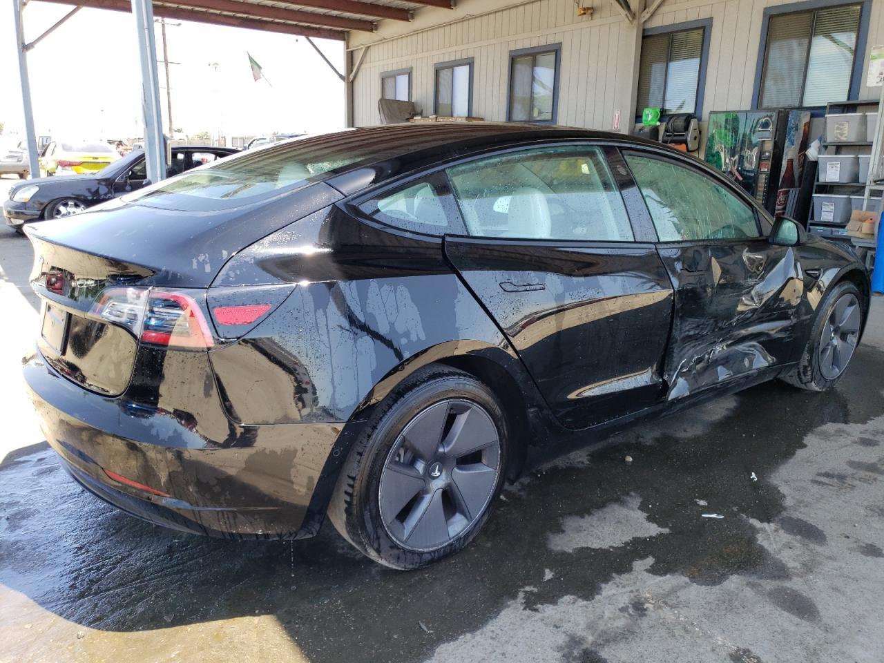 2022 TESLA MODEL 3 - Image 3