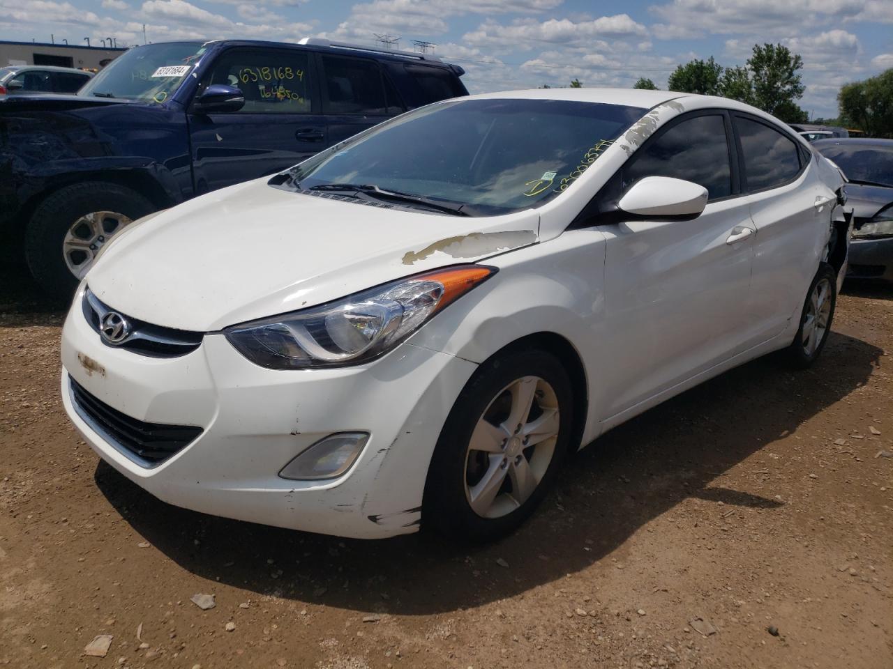 2013 HYUNDAI ELANTRA GL
