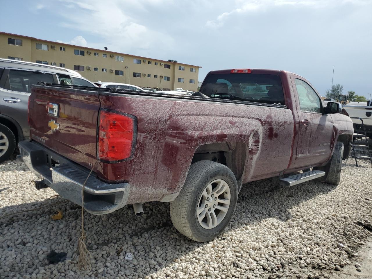 2017 CHEVROLET SILVERADO - Image 3