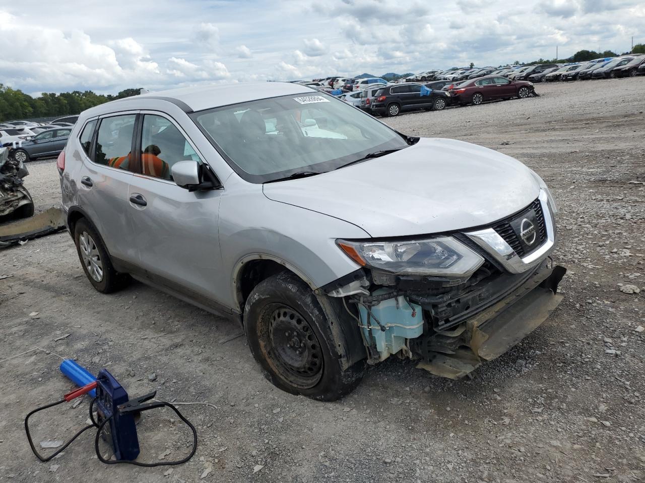 2017 NISSAN ROGUE S - Image 4