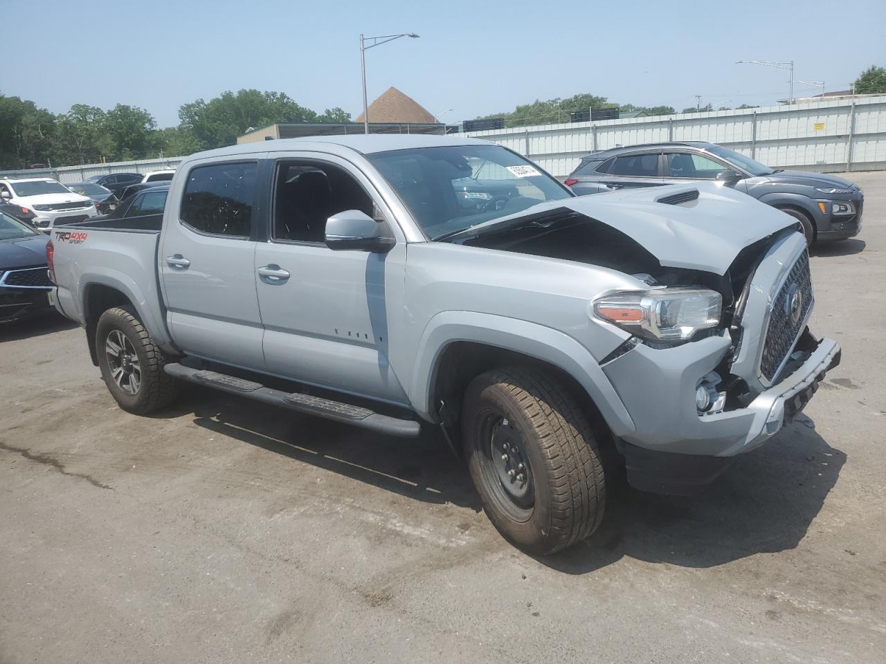 2018 TOYOTA TACOMA DOU - Image 4