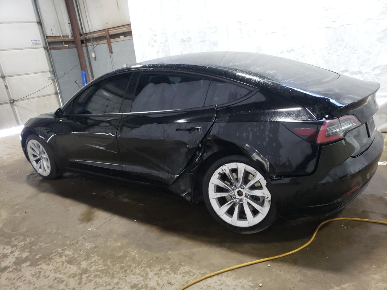 2022 TESLA MODEL 3 - Image 2