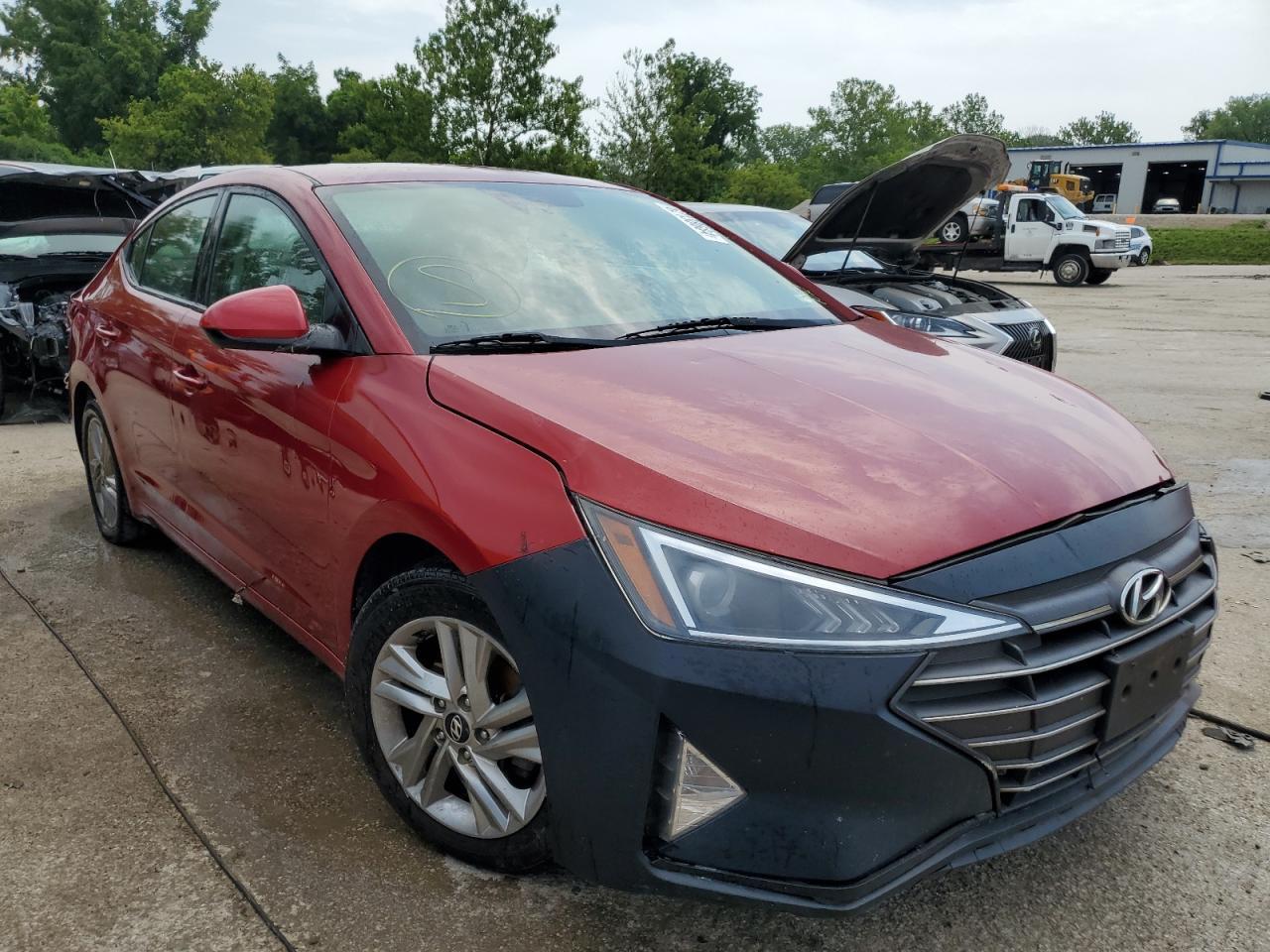 2019 HYUNDAI ELANTRA SE - Фото 4
