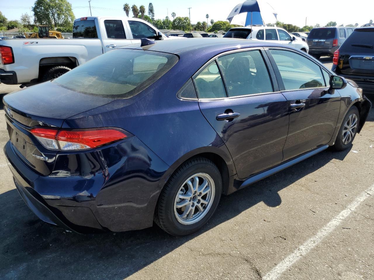 2022 TOYOTA COROLLA LE - Фото 3