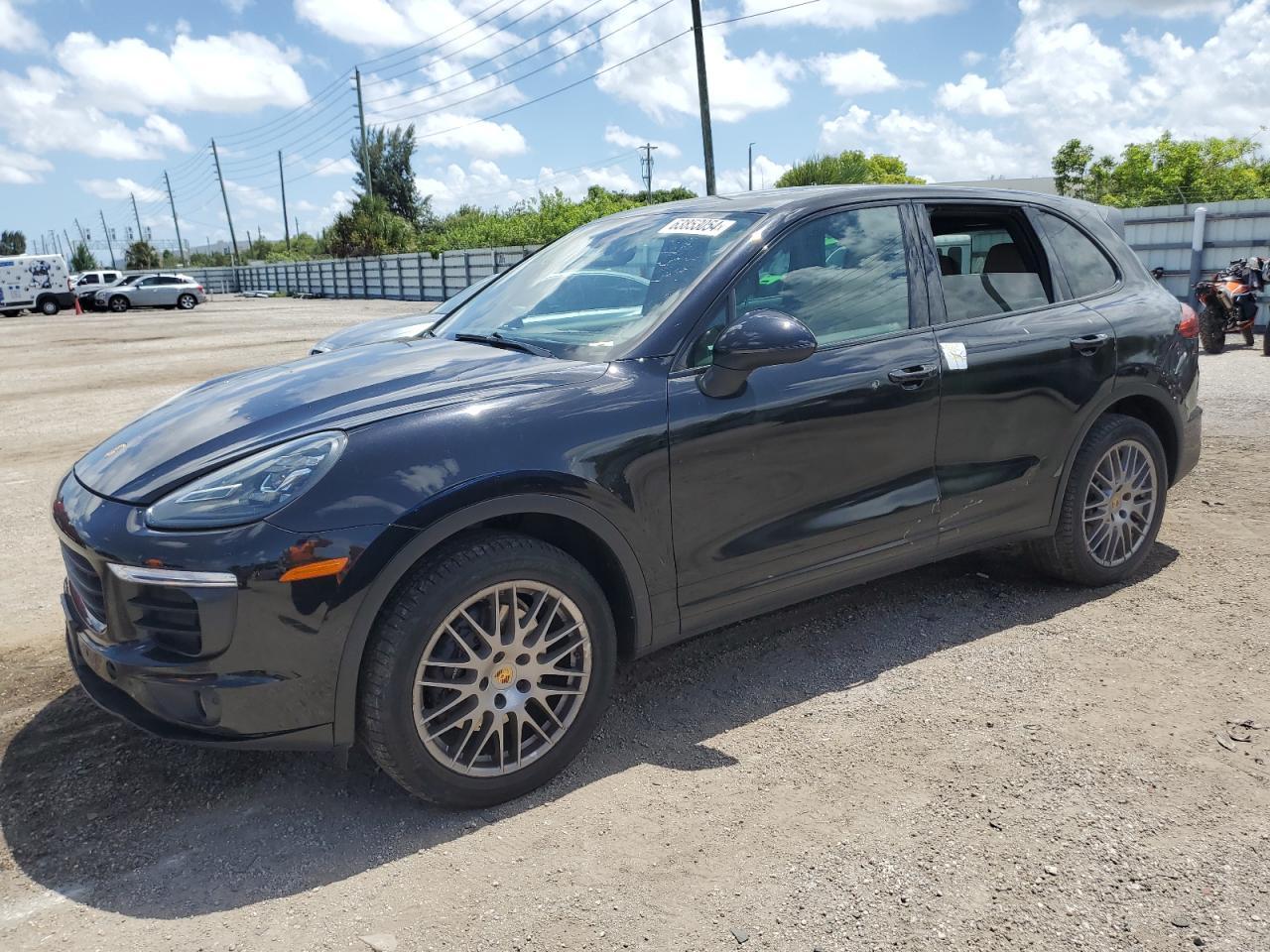 2016 PORSCHE CAYENNE car image