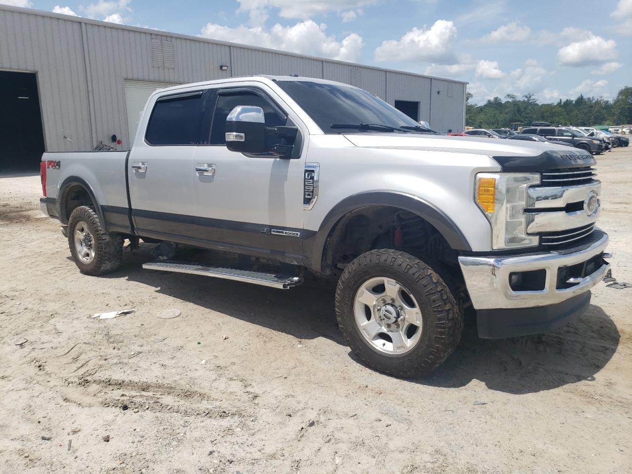 2017 FORD F250 SUPER - Image 4