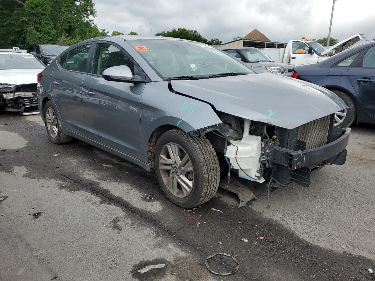 2019 HYUNDAI ELANTRA SE - Фото 4