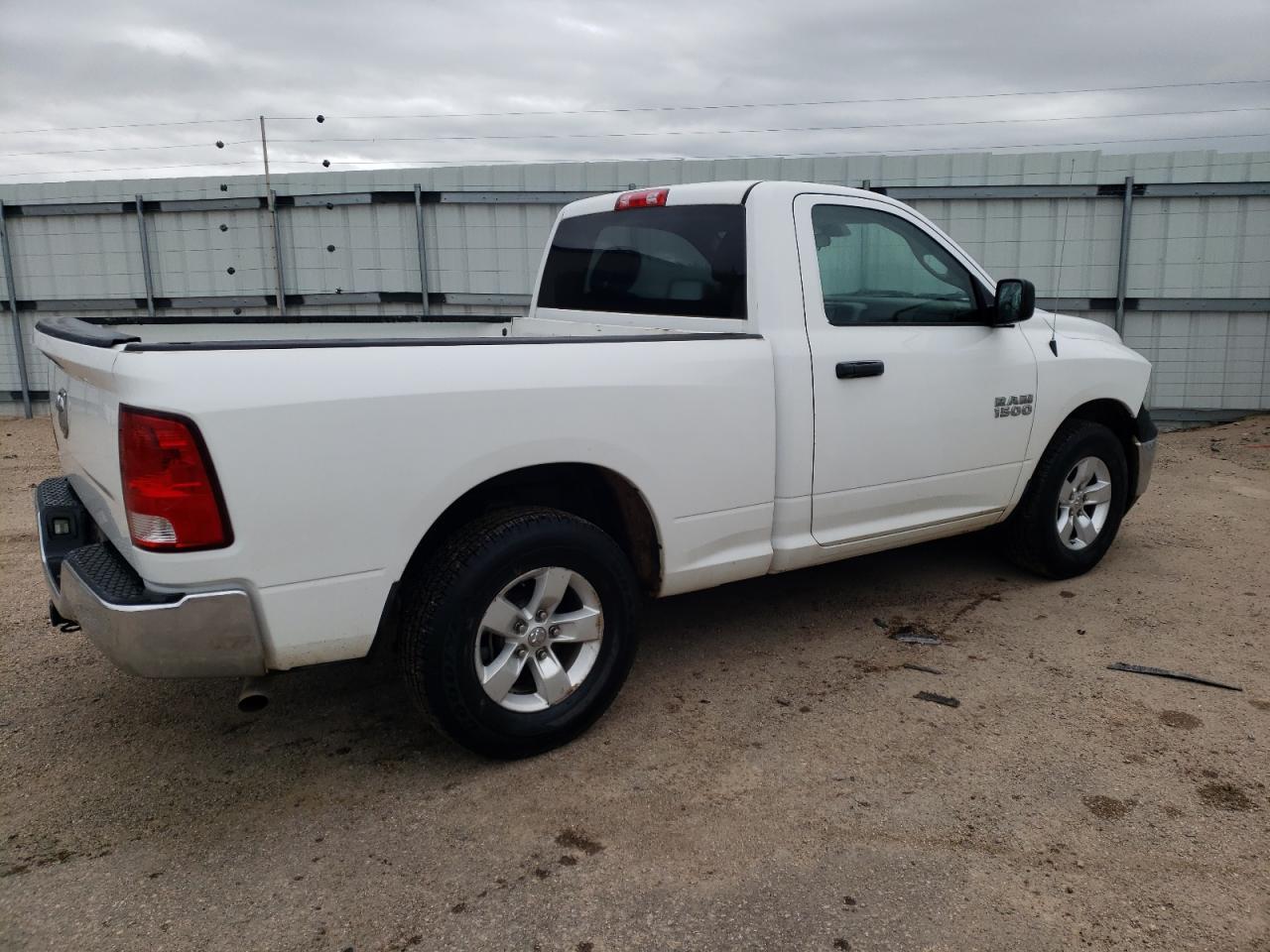 2014 RAM 1500 ST - Фото 3
