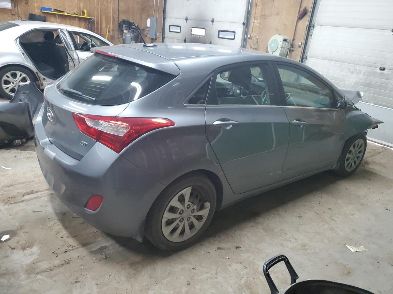 2016 HYUNDAI ELANTRA GT - Фото 3