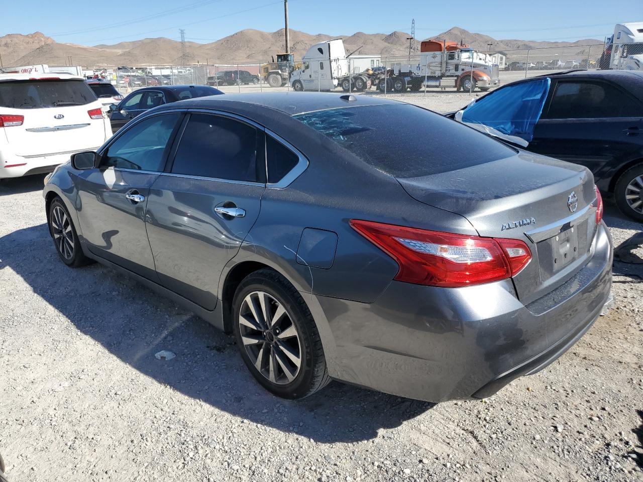 2017 NISSAN ALTIMA 2.5 - Фото 2