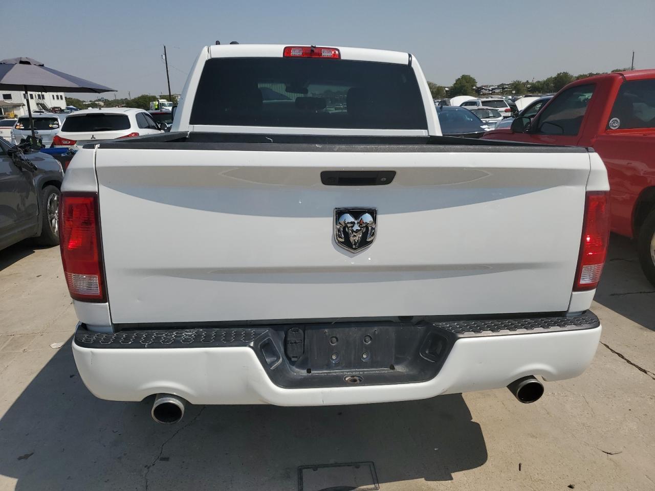 2017 RAM 1500 ST - Image 6
