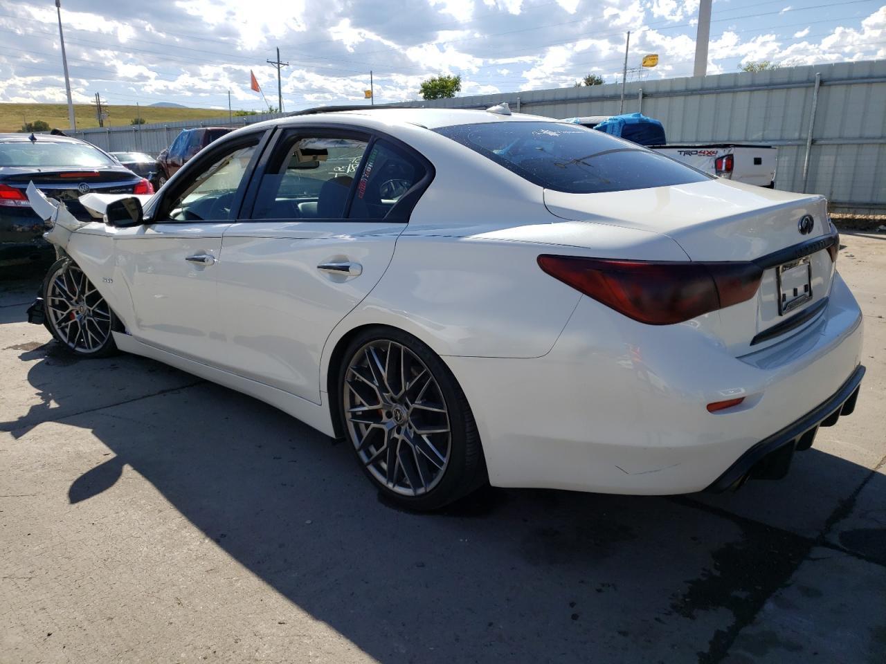 2016 INFINITI Q50 PREMIU - Фото 2