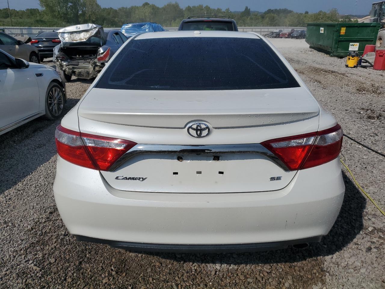 2016 TOYOTA CAMRY LE - Фото 6