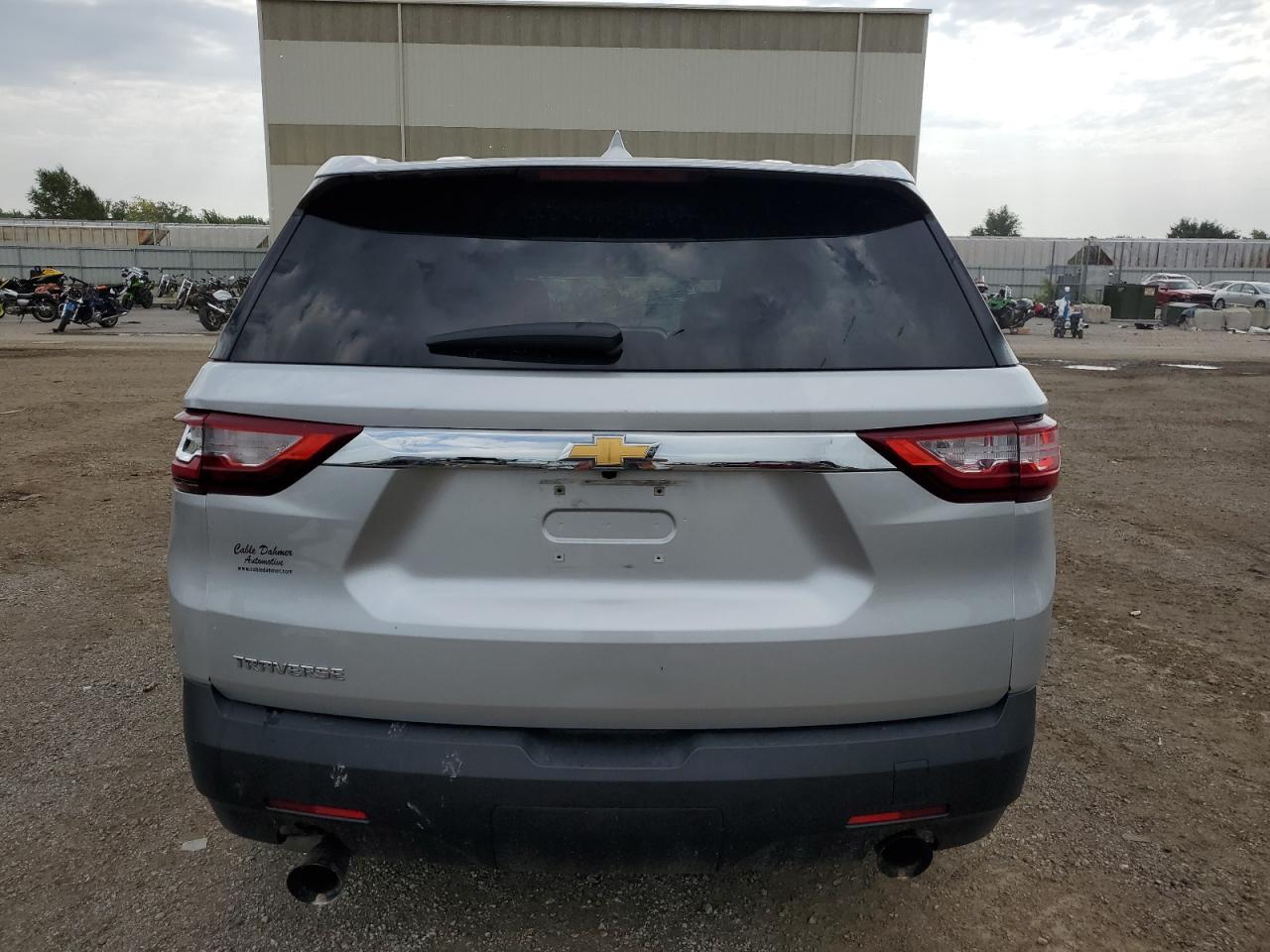 2018 CHEVROLET TRAVERSE L - Фото 6