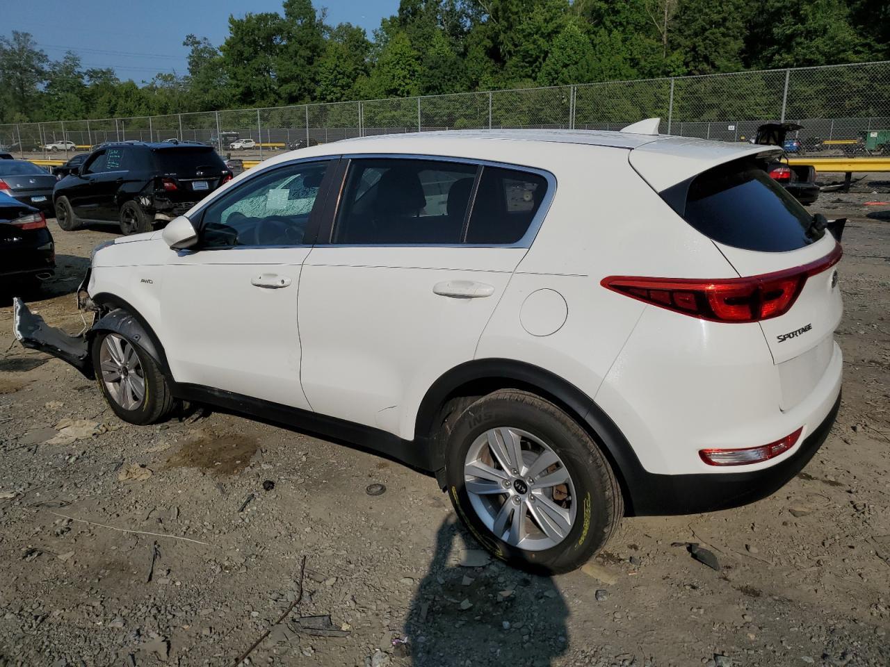 2017 KIA SPORTAGE L - Image 2