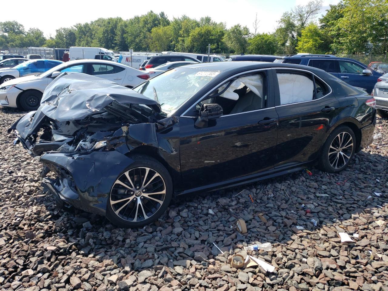 2020 TOYOTA CAMRY SE