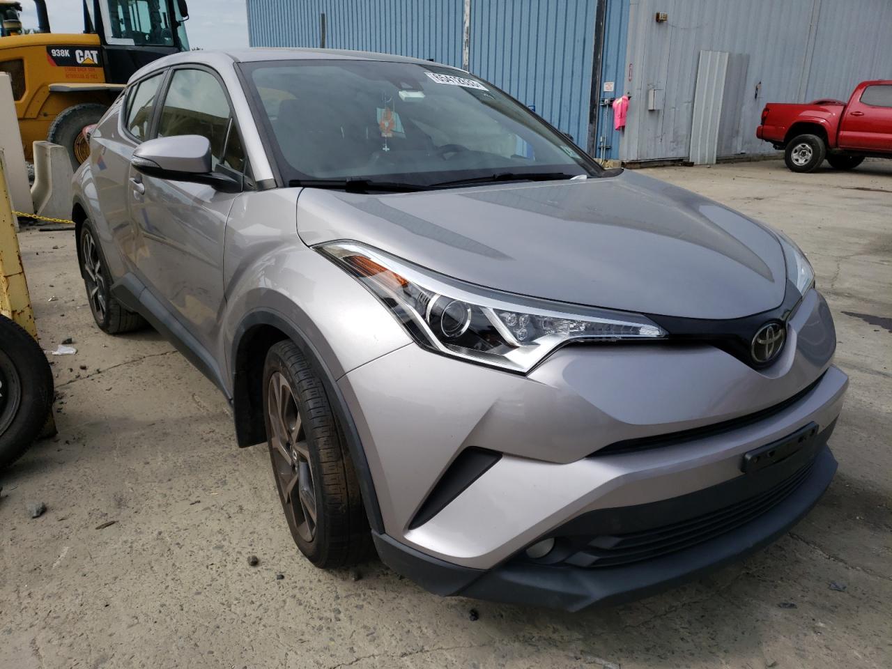 2018 TOYOTA C-HR XLE - Фото 4